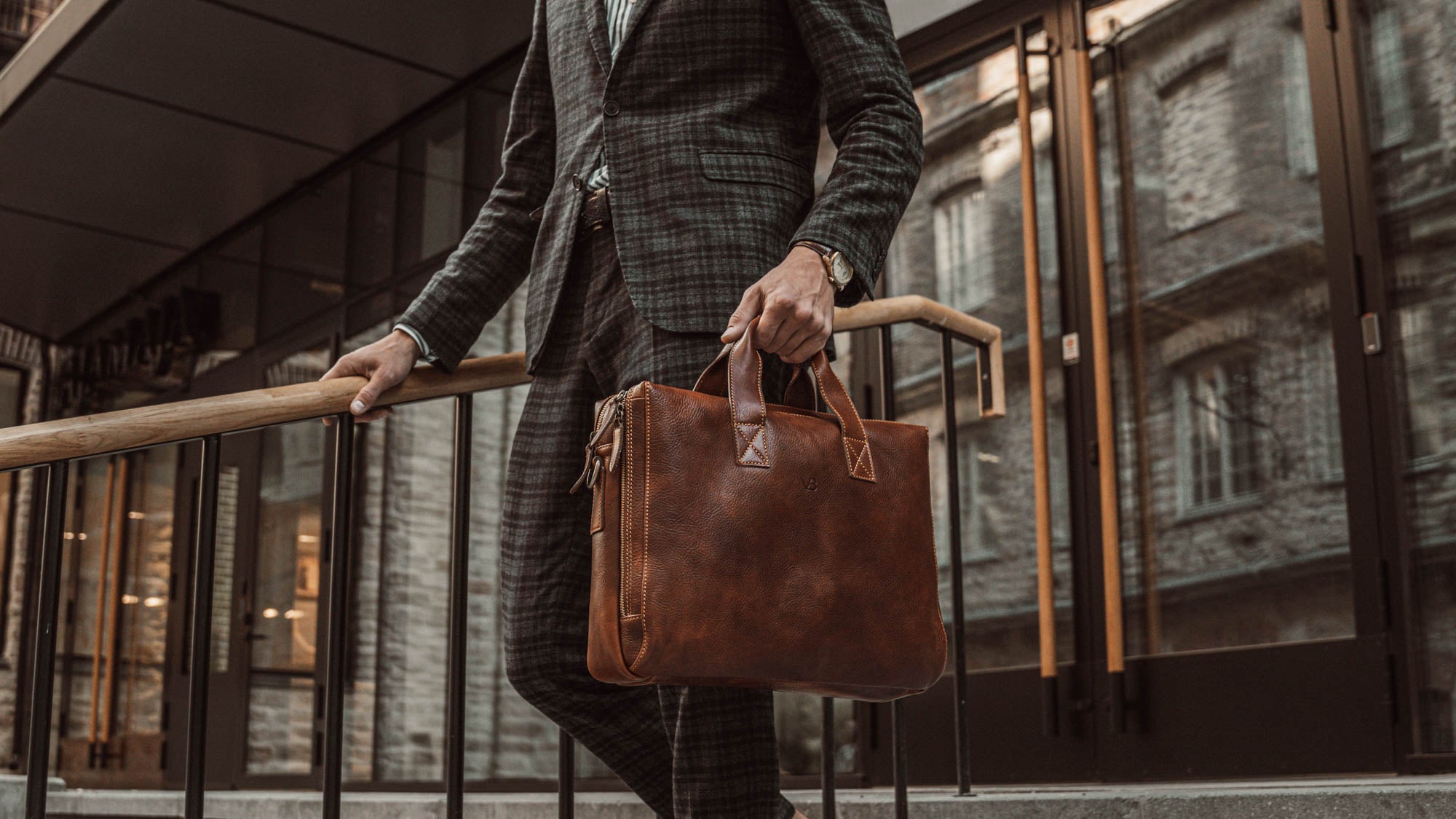Why Handmade Leather Briefcases Are A MustHave For Men Los Angeles